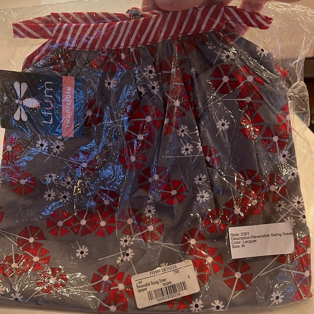 NWT Llum Girls REVERSIBLE swing dress Size 6T reverse side is red/white stripe
